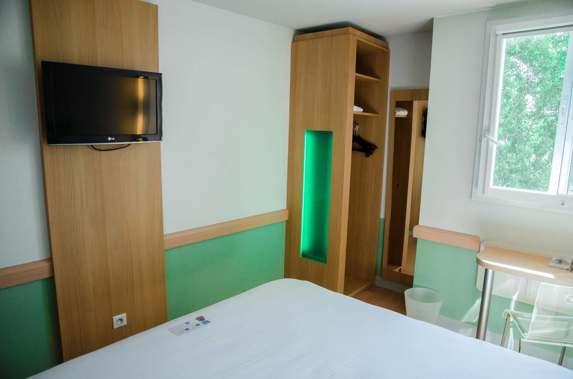 Ibis Budget Aeroport Le Bourget Garonor Ле-Блан-Мениль Экстерьер фото
